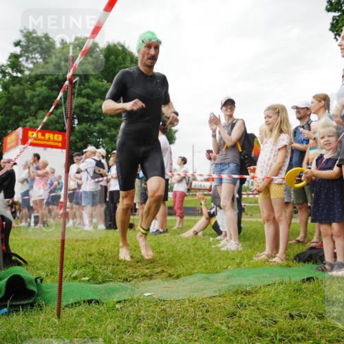 21.06.2026 - 29. Vierlanden-Triathlon LAZAROV Photography http://msf.ph/oto/9857450 21.06.2026 10:05:14 Schwimmen 431 meine-sportfotos.de