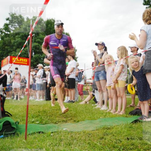 21.06.2026 - 29. Vierlanden-Triathlon LAZAROV Photography http://msf.ph/oto/9857466 21.06.2026 10:05:48 Schwimmen 395, 414, 429, 448 meine-sportfotos.de