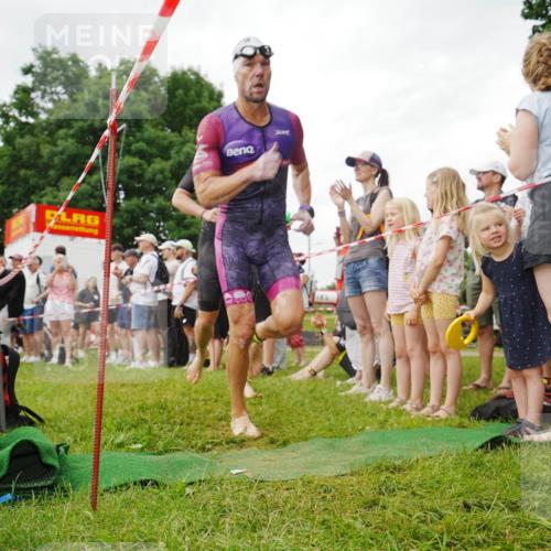 21.06.2026 - 29. Vierlanden-Triathlon LAZAROV Photography http://msf.ph/oto/9857468 21.06.2026 10:05:48 Schwimmen 395, 414, 429, 448 meine-sportfotos.de