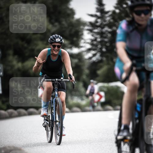21.06.2026 - 29. Vierlanden-Triathlon H.Heesch http://msf.ph/oto/9857488 21.06.2026 10:29:38 Radfahren 14, 516, 524, 557, 605 meine-sportfotos.de