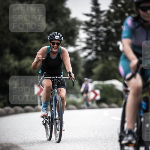 21.06.2026 - 29. Vierlanden-Triathlon H.Heesch http://msf.ph/oto/9857492 21.06.2026 10:29:38 Radfahren 14, 516, 524, 557, 605 meine-sportfotos.de