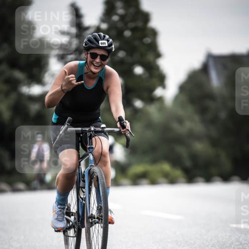 21.06.2026 - 29. Vierlanden-Triathlon H.Heesch http://msf.ph/oto/9857518 21.06.2026 10:29:39 Radfahren 14, 524, 557, 605 meine-sportfotos.de
