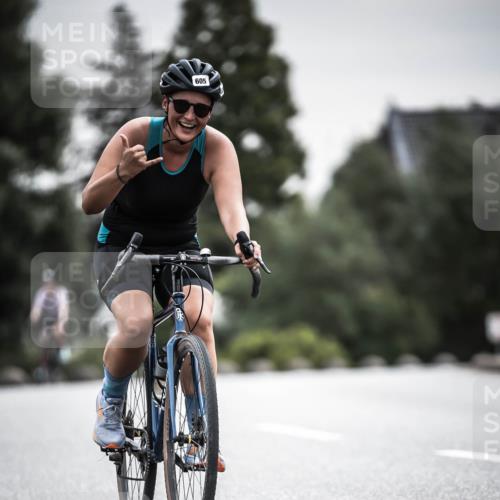 21.06.2026 - 29. Vierlanden-Triathlon H.Heesch http://msf.ph/oto/9857521 21.06.2026 10:29:39 Radfahren 14, 524, 557, 605 meine-sportfotos.de