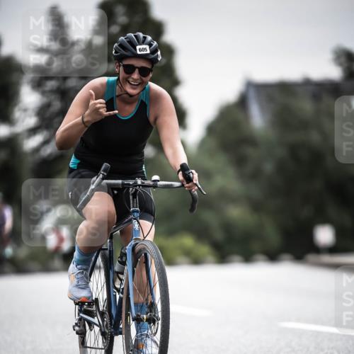 21.06.2026 - 29. Vierlanden-Triathlon H.Heesch http://msf.ph/oto/9857528 21.06.2026 10:29:39 Radfahren 14, 524, 557, 605 meine-sportfotos.de