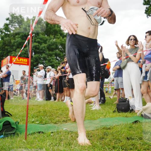 21.06.2026 - 29. Vierlanden-Triathlon LAZAROV Photography http://msf.ph/oto/9857531 21.06.2026 10:07:18 Schwimmen 425, 445, 474 meine-sportfotos.de