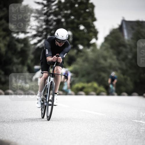 21.06.2026 - 29. Vierlanden-Triathlon H.Heesch http://msf.ph/oto/9857566 21.06.2026 10:29:43 Radfahren 14, 518, 557, 571, 605 meine-sportfotos.de