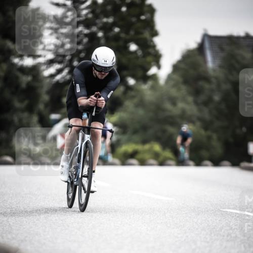 21.06.2026 - 29. Vierlanden-Triathlon H.Heesch http://msf.ph/oto/9857569 21.06.2026 10:29:43 Radfahren 14, 518, 557, 571, 605 meine-sportfotos.de