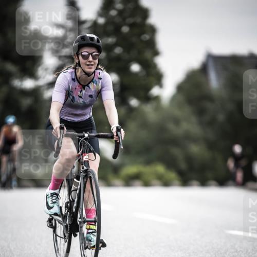 21.06.2026 - 29. Vierlanden-Triathlon H.Heesch http://msf.ph/oto/9857598 21.06.2026 10:29:45 Radfahren 14, 113, 518, 557, 571 meine-sportfotos.de