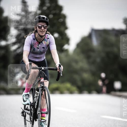 21.06.2026 - 29. Vierlanden-Triathlon H.Heesch http://msf.ph/oto/9857604 21.06.2026 10:29:45 Radfahren 14, 113, 518, 557, 571 meine-sportfotos.de