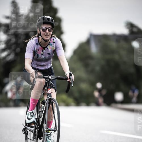 21.06.2026 - 29. Vierlanden-Triathlon H.Heesch http://msf.ph/oto/9857610 21.06.2026 10:29:45 Radfahren 14, 113, 518, 557, 571 meine-sportfotos.de