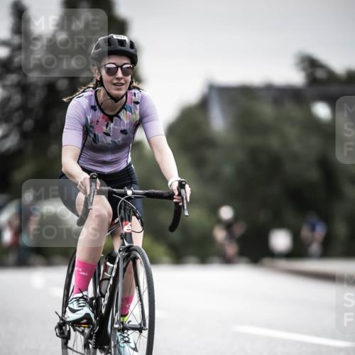 21.06.2026 - 29. Vierlanden-Triathlon H.Heesch http://msf.ph/oto/9857611 21.06.2026 10:29:45 Radfahren 14, 113, 518, 557, 571 meine-sportfotos.de