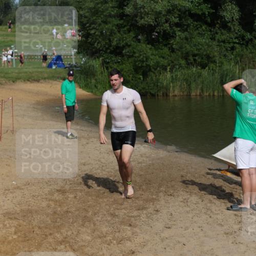 21.06.2026 - 29. Vierlanden-Triathlon Andreas Tolksdorf http://msf.ph/oto/9857625 21.06.2026 09:01:00 Schwimmen 74, 140 meine-sportfotos.de
