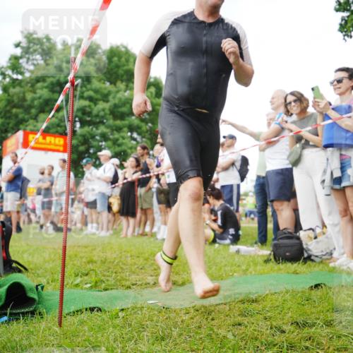 21.06.2026 - 29. Vierlanden-Triathlon LAZAROV Photography http://msf.ph/oto/9857662 21.06.2026 10:11:10 Schwimmen 411, 461 meine-sportfotos.de