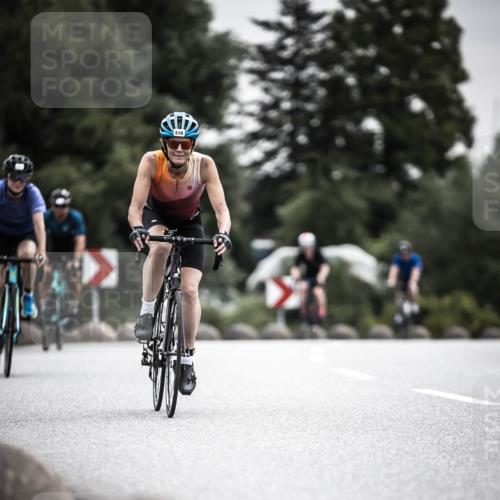 21.06.2026 - 29. Vierlanden-Triathlon H.Heesch http://msf.ph/oto/9857666 21.06.2026 10:29:48 Radfahren 22, 113, 518, 548, 557, 571 meine-sportfotos.de