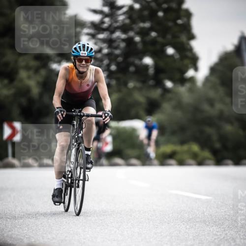 21.06.2026 - 29. Vierlanden-Triathlon H.Heesch http://msf.ph/oto/9857684 21.06.2026 10:29:49 Radfahren 22, 113, 518, 548, 557, 571 meine-sportfotos.de