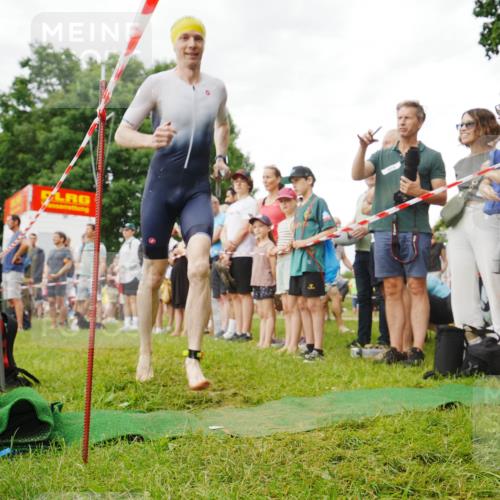 21.06.2026 - 29. Vierlanden-Triathlon LAZAROV Photography http://msf.ph/oto/9857695 21.06.2026 10:12:43 Schwimmen 401, 423 meine-sportfotos.de