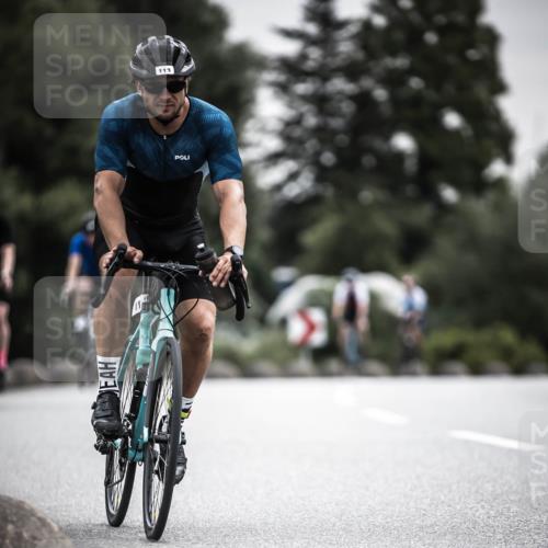 21.06.2026 - 29. Vierlanden-Triathlon H.Heesch http://msf.ph/oto/9857746 21.06.2026 10:29:52 Radfahren 22, 113, 492, 502, 518, 548, 571 meine-sportfotos.de