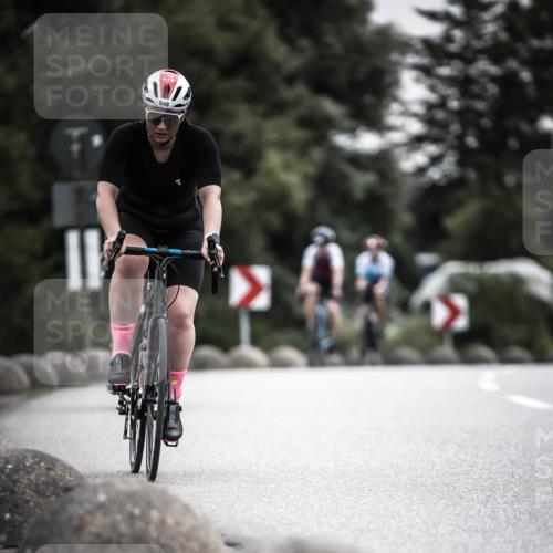 21.06.2026 - 29. Vierlanden-Triathlon H.Heesch http://msf.ph/oto/9857773 21.06.2026 10:29:54 Radfahren 22, 56, 113, 492, 502, 548, 571 meine-sportfotos.de