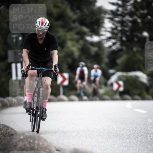 21.06.2026 - 29. Vierlanden-Triathlon H.Heesch http://msf.ph/oto/9857776 21.06.2026 10:29:54 Radfahren 22, 56, 113, 492, 502, 548, 571 meine-sportfotos.de