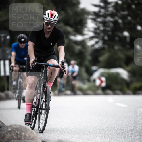 21.06.2026 - 29. Vierlanden-Triathlon H.Heesch http://msf.ph/oto/9857793 21.06.2026 10:29:54 Radfahren 22, 56, 113, 492, 502, 548, 571 meine-sportfotos.de