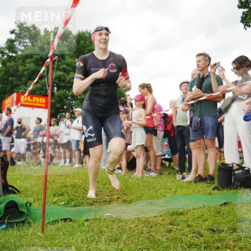 21.06.2026 - 29. Vierlanden-Triathlon LAZAROV Photography http://msf.ph/oto/9857800 21.06.2026 10:16:08 Schwimmen 562, 587 meine-sportfotos.de