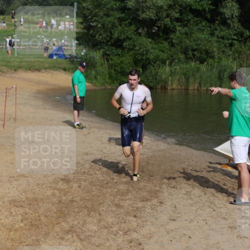 21.06.2026 - 29. Vierlanden-Triathlon Andreas Tolksdorf http://msf.ph/oto/9857825 21.06.2026 09:01:56 Schwimmen 20 meine-sportfotos.de