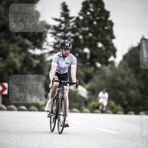 21.06.2026 - 29. Vierlanden-Triathlon H.Heesch http://msf.ph/oto/9857909 21.06.2026 10:30:04 Radfahren 2, 56, 72, 274, 284, 304, 497, 572 meine-sportfotos.de
