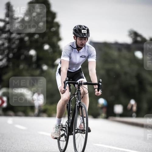 21.06.2026 - 29. Vierlanden-Triathlon H.Heesch http://msf.ph/oto/9857944 21.06.2026 10:30:05 Radfahren 2, 72, 274, 284, 304, 497, 572 meine-sportfotos.de