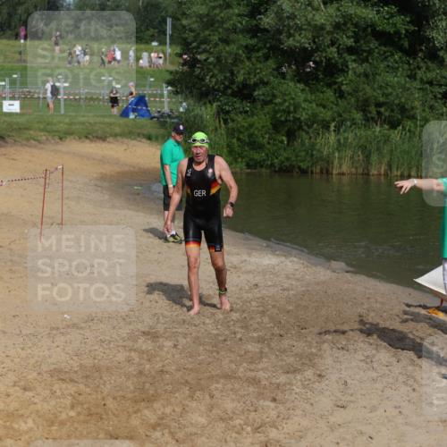 21.06.2026 - 29. Vierlanden-Triathlon Andreas Tolksdorf http://msf.ph/oto/9857948 21.06.2026 09:01:59 Schwimmen 20, 217 meine-sportfotos.de