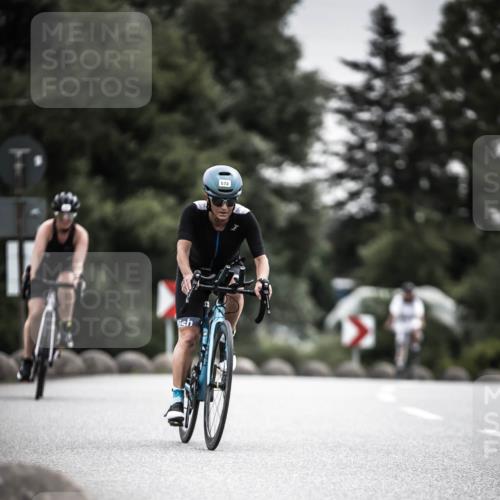 21.06.2026 - 29. Vierlanden-Triathlon H.Heesch http://msf.ph/oto/9857949 21.06.2026 10:30:06 Radfahren 2, 72, 274, 284, 300, 304, 497, 572 meine-sportfotos.de