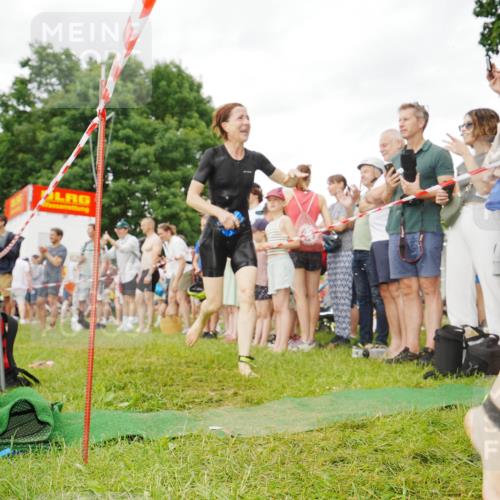 21.06.2026 - 29. Vierlanden-Triathlon LAZAROV Photography http://msf.ph/oto/9857988 21.06.2026 10:18:01 Schwimmen 481, 553, 563 meine-sportfotos.de