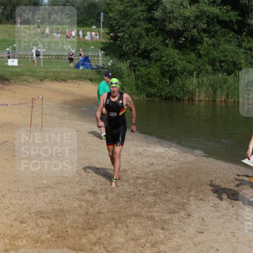 21.06.2026 - 29. Vierlanden-Triathlon Andreas Tolksdorf http://msf.ph/oto/9858011 21.06.2026 09:02:00 Schwimmen 217 meine-sportfotos.de
