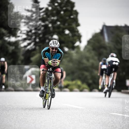 21.06.2026 - 29. Vierlanden-Triathlon H.Heesch http://msf.ph/oto/9858012 21.06.2026 10:30:11 Radfahren 274, 284, 300, 497, 539, 546, 568 meine-sportfotos.de