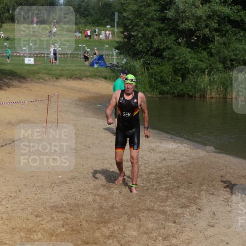 21.06.2026 - 29. Vierlanden-Triathlon Andreas Tolksdorf http://msf.ph/oto/9858033 21.06.2026 09:02:01 Schwimmen 217 meine-sportfotos.de