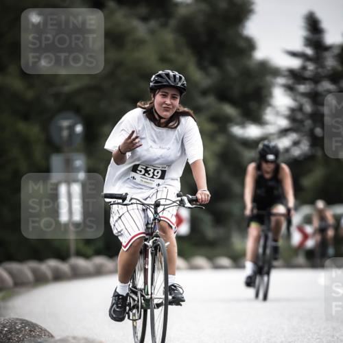 21.06.2026 - 29. Vierlanden-Triathlon H.Heesch http://msf.ph/oto/9858076 21.06.2026 10:30:15 Radfahren 284, 300, 522, 539, 546, 568, 570 meine-sportfotos.de