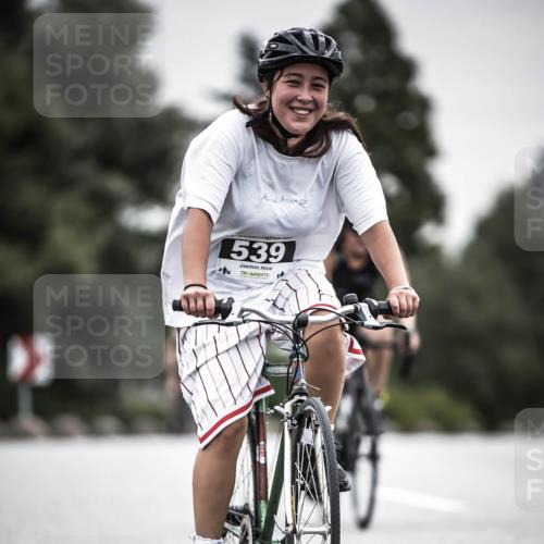 21.06.2026 - 29. Vierlanden-Triathlon H.Heesch http://msf.ph/oto/9858120 21.06.2026 10:30:16 Radfahren 300, 522, 527, 539, 546, 568, 570 meine-sportfotos.de