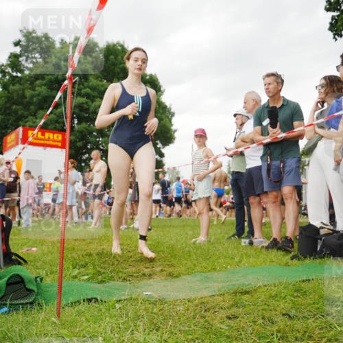 21.06.2026 - 29. Vierlanden-Triathlon LAZAROV Photography http://msf.ph/oto/9858127 21.06.2026 10:19:15 Schwimmen 497, 512, 519, 535, 561, 595, 615 meine-sportfotos.de