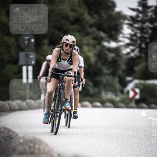 21.06.2026 - 29. Vierlanden-Triathlon H.Heesch http://msf.ph/oto/9858128 21.06.2026 10:30:21 Radfahren 355, 522, 527, 539, 568, 570 meine-sportfotos.de