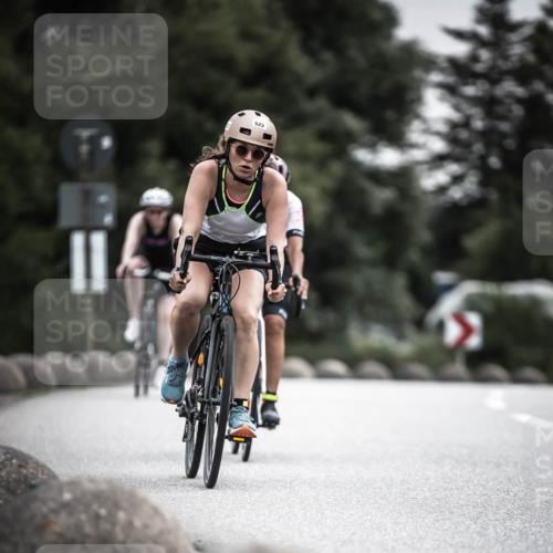 21.06.2026 - 29. Vierlanden-Triathlon H.Heesch http://msf.ph/oto/9858140 21.06.2026 10:30:21 Radfahren 355, 522, 527, 539, 568, 570 meine-sportfotos.de