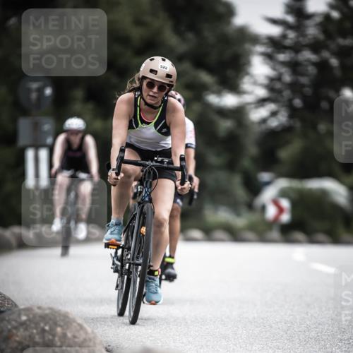 21.06.2026 - 29. Vierlanden-Triathlon H.Heesch http://msf.ph/oto/9858150 21.06.2026 10:30:21 Radfahren 355, 522, 527, 539, 568, 570 meine-sportfotos.de