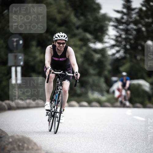 21.06.2026 - 29. Vierlanden-Triathlon H.Heesch http://msf.ph/oto/9858159 21.06.2026 10:30:23 Radfahren 355, 522, 527, 570 meine-sportfotos.de