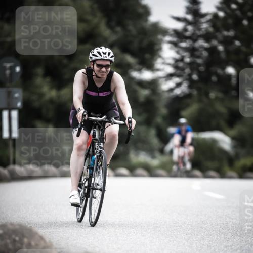 21.06.2026 - 29. Vierlanden-Triathlon H.Heesch http://msf.ph/oto/9858168 21.06.2026 10:30:23 Radfahren 355, 522, 527, 570 meine-sportfotos.de