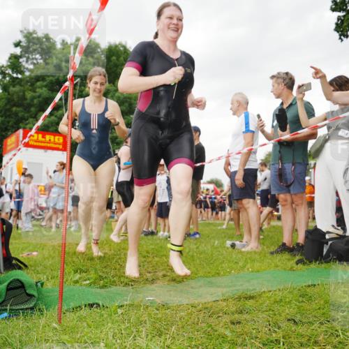 21.06.2026 - 29. Vierlanden-Triathlon LAZAROV Photography http://msf.ph/oto/9858180 21.06.2026 10:19:43 Schwimmen 498, 518, 522, 523, 534, 548, 566, 580, 581, 594, 603, 1357 meine-sportfotos.de