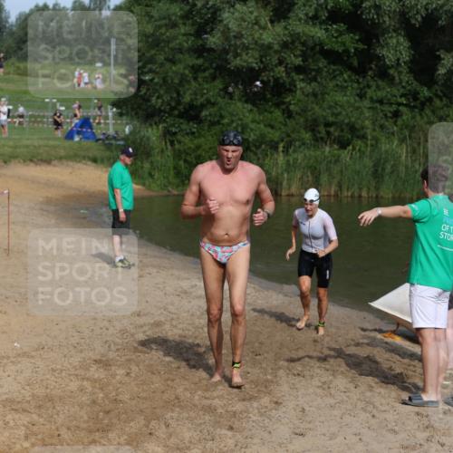 21.06.2026 - 29. Vierlanden-Triathlon Andreas Tolksdorf http://msf.ph/oto/9858197 21.06.2026 09:02:13 Schwimmen 217, 231, 283 meine-sportfotos.de