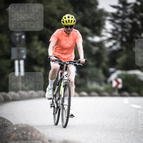 21.06.2026 - 29. Vierlanden-Triathlon H.Heesch http://msf.ph/oto/9858302 21.06.2026 10:30:32 Radfahren 307, 355, 365, 556, 579 meine-sportfotos.de