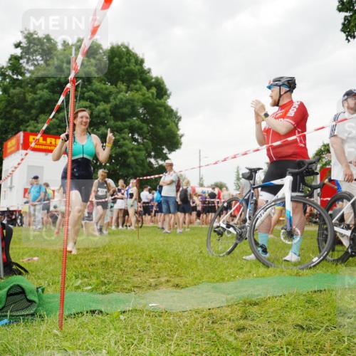 21.06.2026 - 29. Vierlanden-Triathlon LAZAROV Photography http://msf.ph/oto/9858315 21.06.2026 10:24:12 Schwimmen 560, 589, 611 meine-sportfotos.de