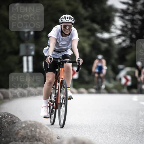 21.06.2026 - 29. Vierlanden-Triathlon H.Heesch http://msf.ph/oto/9858328 21.06.2026 10:30:36 Radfahren 158, 307, 556, 579 meine-sportfotos.de
