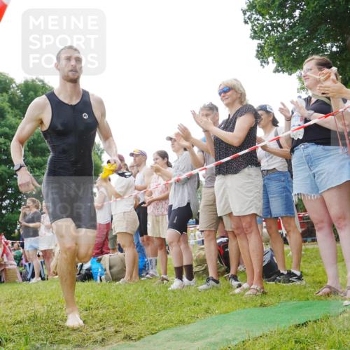 21.06.2026 - 29. Vierlanden-Triathlon LAZAROV Photography http://msf.ph/oto/9858329 21.06.2026 10:53:12 Schwimmen 706 meine-sportfotos.de