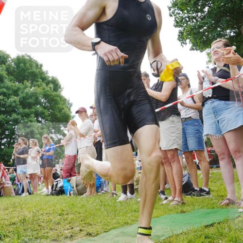 21.06.2026 - 29. Vierlanden-Triathlon LAZAROV Photography http://msf.ph/oto/9858332 21.06.2026 10:53:12 Schwimmen 706 meine-sportfotos.de