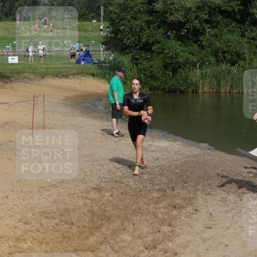 21.06.2026 - 29. Vierlanden-Triathlon Andreas Tolksdorf http://msf.ph/oto/9858334 21.06.2026 09:03:21 Schwimmen 241, 261 meine-sportfotos.de